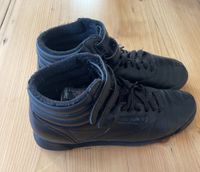 Reebok Freestyle Hi Intense schwarz Gr. 43 München - Altstadt-Lehel Vorschau