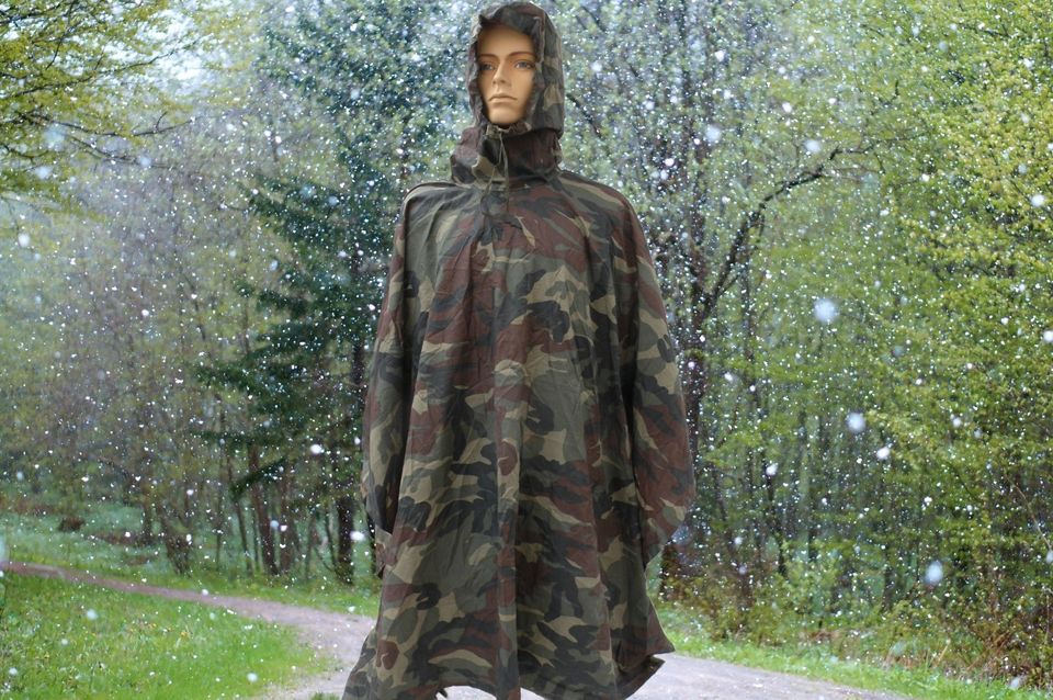 Armee Regenponcho, Woodland, Nässeschutz in Handewitt