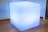 beleuchteter LED Cube Würfel Farbwechsel mit Fernbedienung Nordrhein-Westfalen - Gütersloh Vorschau