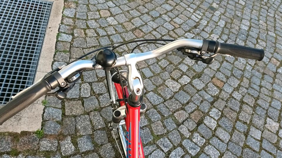 Damen Fahrrad WINGS Kettler Alu -Rad 28 Zoll vollgefedert rot in Putzkau