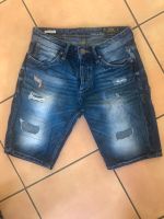 Jeans Shorts Jack & Jones Gr. 176 Top Zustand Feldmoching-Hasenbergl - Feldmoching Vorschau