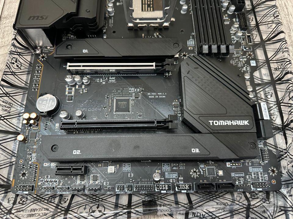 MSI MAG B660 Tomahawk Wifi DDR4 Mainboard Intel LGA 1700 in Grömitz