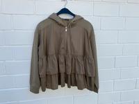 Zara Sweatjacke S Oversize Volants Jacke Hängerchen Khaki Rheinland-Pfalz - Ahrbrück Vorschau