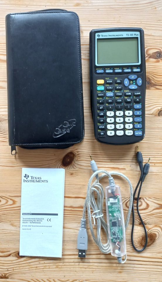 Texas Instruments TI-83 Plus wissenschaftlicher Taschenrechner in Kiel
