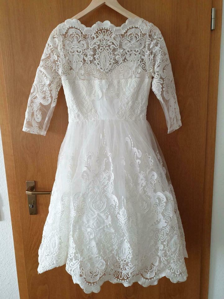 Brautkleid / Abendkleid ChiChi London weiß Gr. 8/36/S in Fellbach