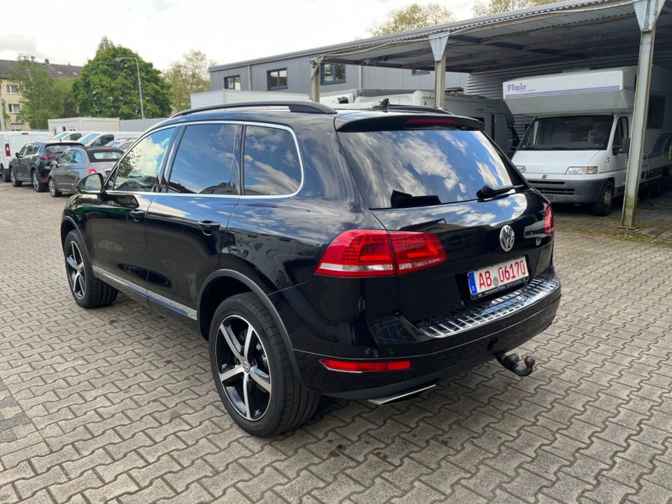 Volkswagen Touareg V6 TDI BMT, Panorama, Xenon in Frankfurt am Main