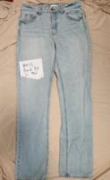 Jeans, hellblau, gerades Bein, ca.gr.38 Niedersachsen - Oberndorf Vorschau