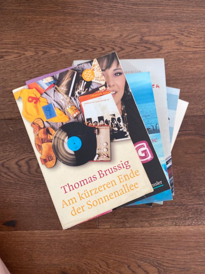 Verschiedene Bücher zu verschenken in Schwaigern