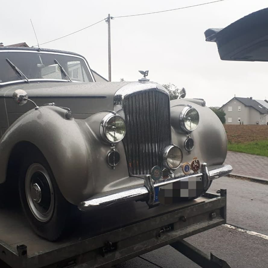 Autotransport Abschleppdienst Auto Kfz Fahrzeugtransport in Hamburg