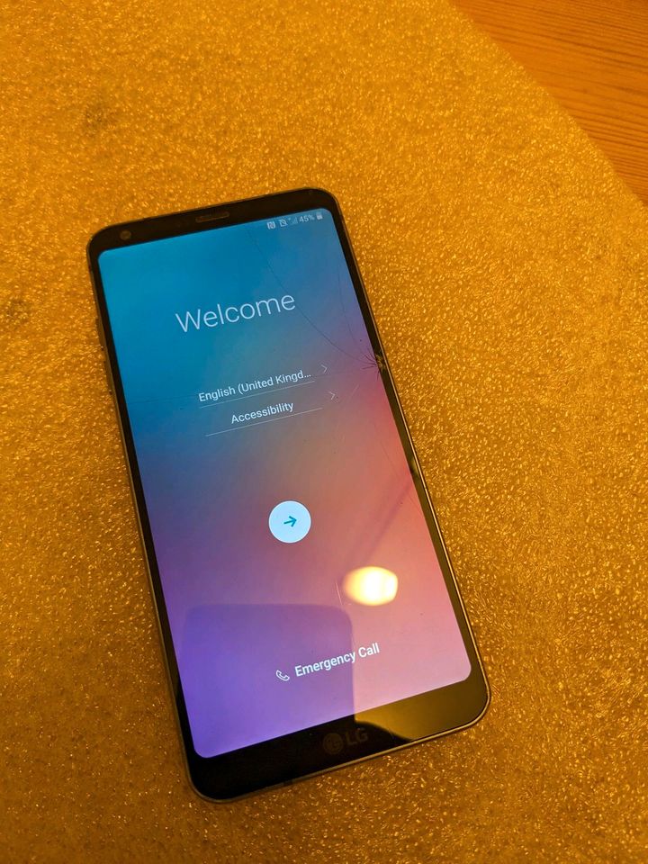 LG G6 Smartphone in Esslingen