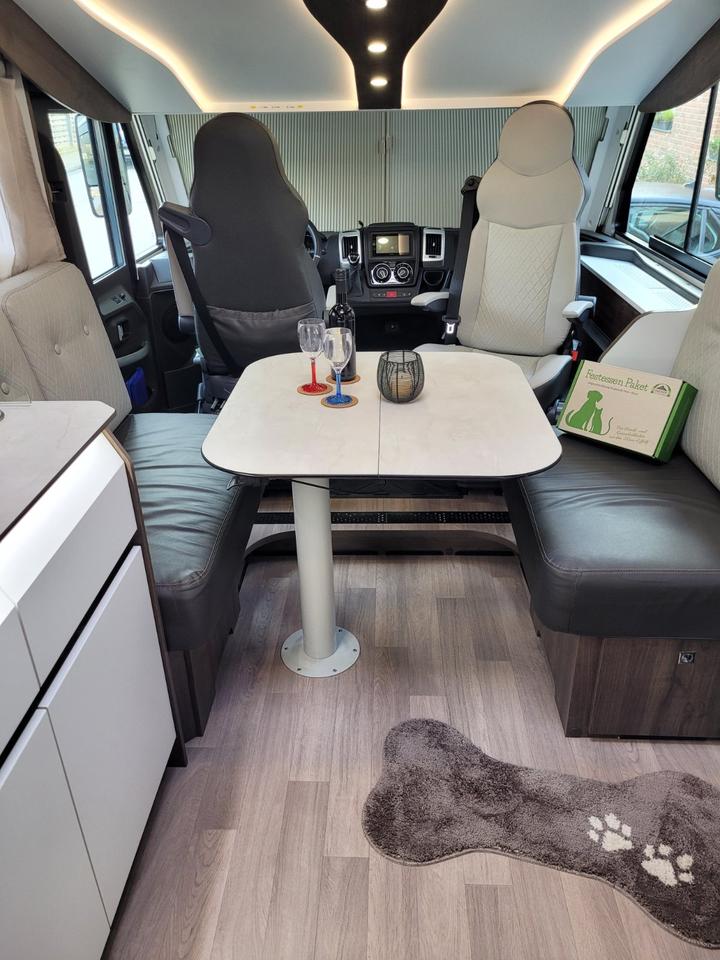 Waumobil Hundeurlaub Urlaub Hund Wohnmobil Camping Neufahrzeug in Alsdorf