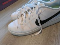 Nike Schuhe Herren Jungen weiß Größe 44 Sachsen - Neukirchen/Erzgeb Vorschau