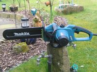 Makita Kettensäge 35 cm Schwert 1700 Watt Niedersachsen - Celle Vorschau