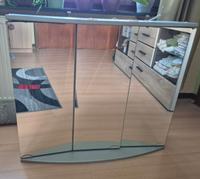 Badezimmer-Spiegelschrank mit Beleuchtung, silber, 82,5cmx70cm Nordrhein-Westfalen - Olsberg Vorschau