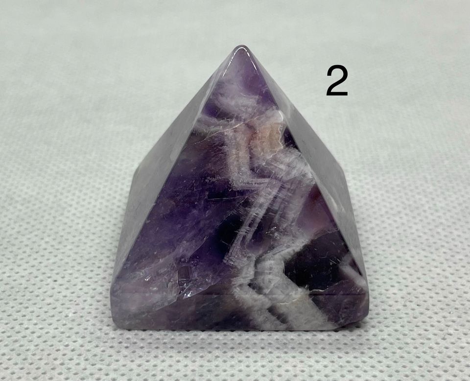 Amethystquarz Pyramide in Worpswede