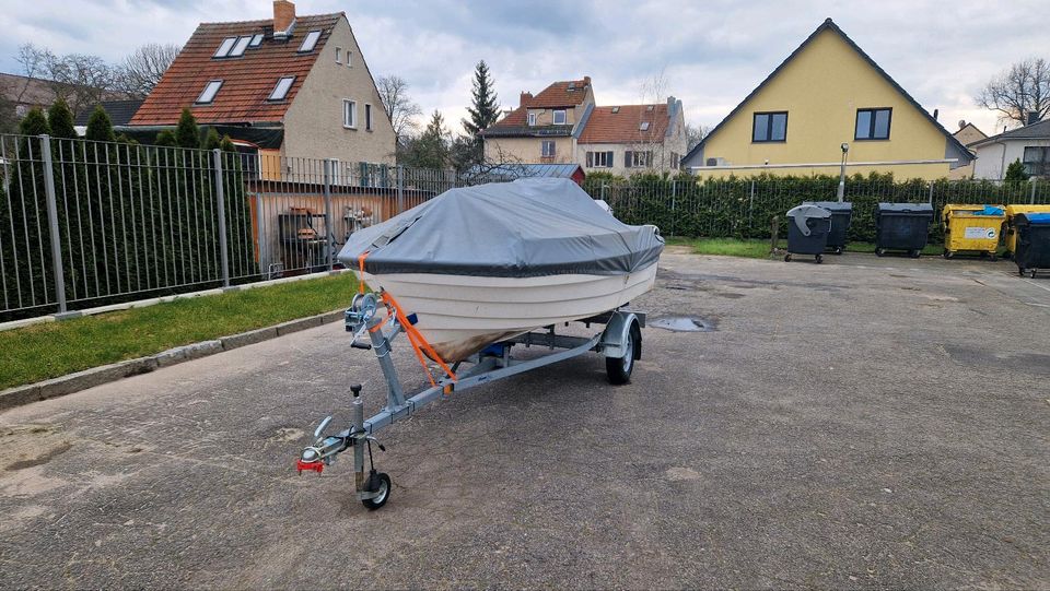 Motorboot RaJo 430 ++ 15 PS ++ viel Zubehör ++ ideal für Anfänger in Berlin