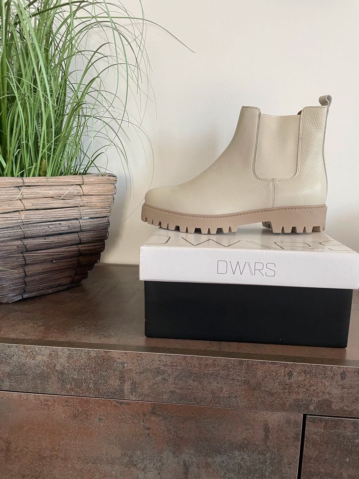 DW\\RS, Boots, Gr. 42, off white in Großbeeren