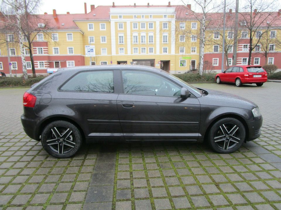 Audi A3 1.6 TDI **2.Hand*Parkhilfe VuH*Sitzhz* in Dresden