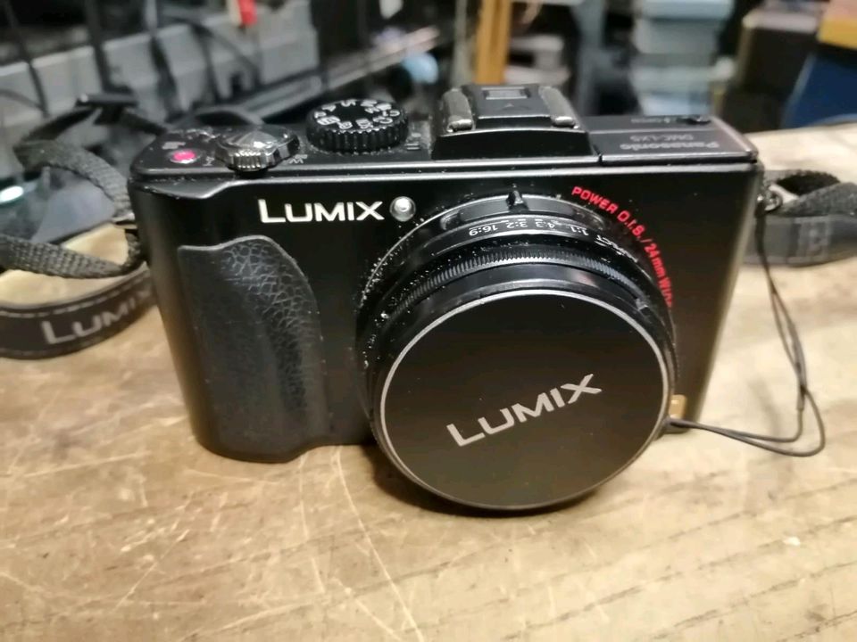 PANASONIC LUMIX DMC- LX5, Digital-Kamera OHNE Speicherkarte,! in Berlin