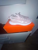 Nike Free Run 5,0 Flyknit Sneaker Damen Größe 38 Niedersachsen - Langenhagen Vorschau