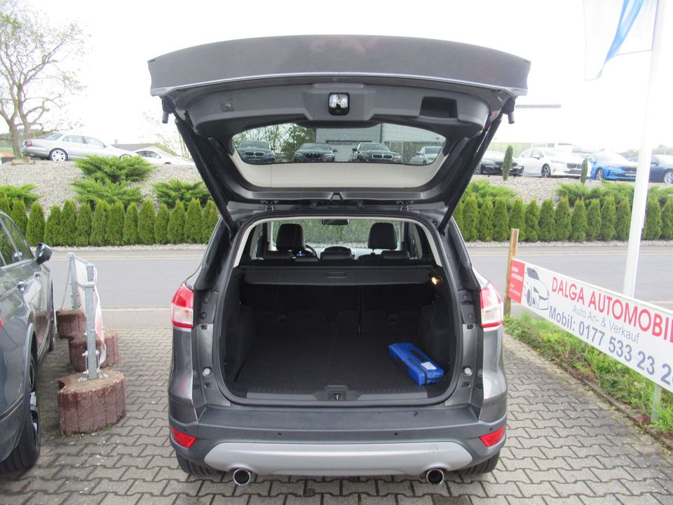 Ford Kuga Titanium/1.Hand/AHK/SHZ/NAVI/TÜV NEU in Karlstadt