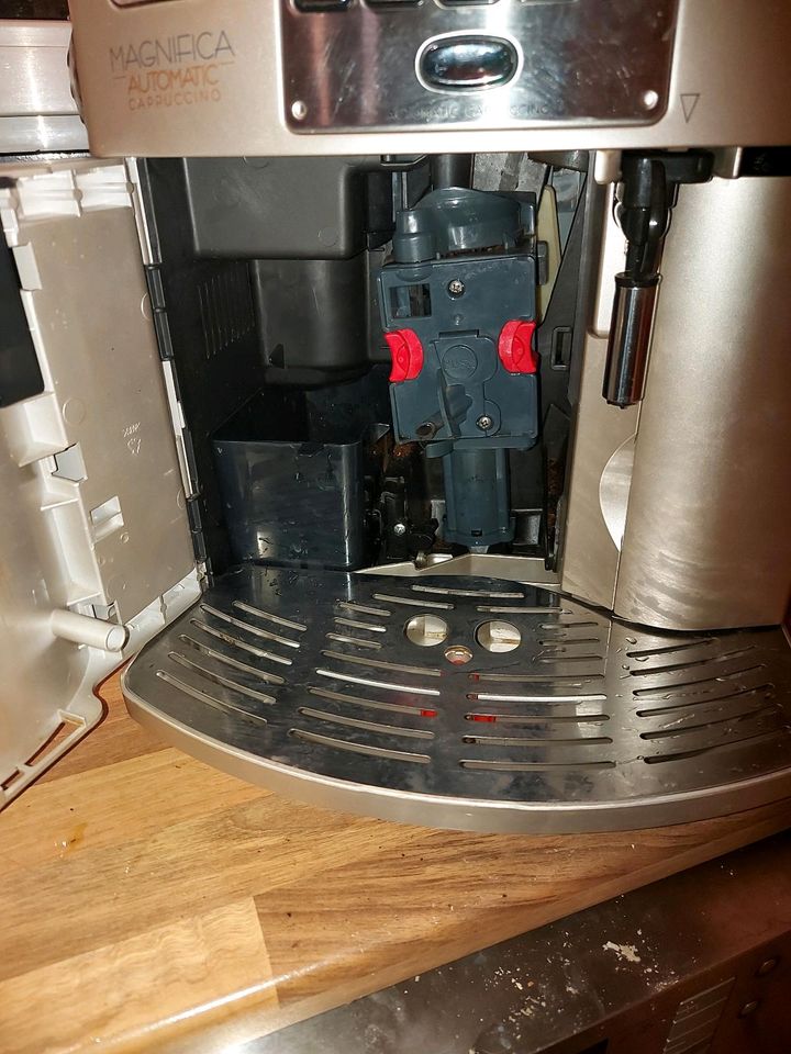 Kaffeevollautomat DeLonghi defekt in Riesa