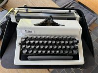 Schreibmaschine im Koffer von Erika Brandenburg - Cottbus Vorschau