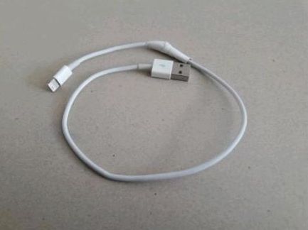 Apple iPhone USB-Ladekabel Daten-Kabel Original APPLE zuz.gekleb