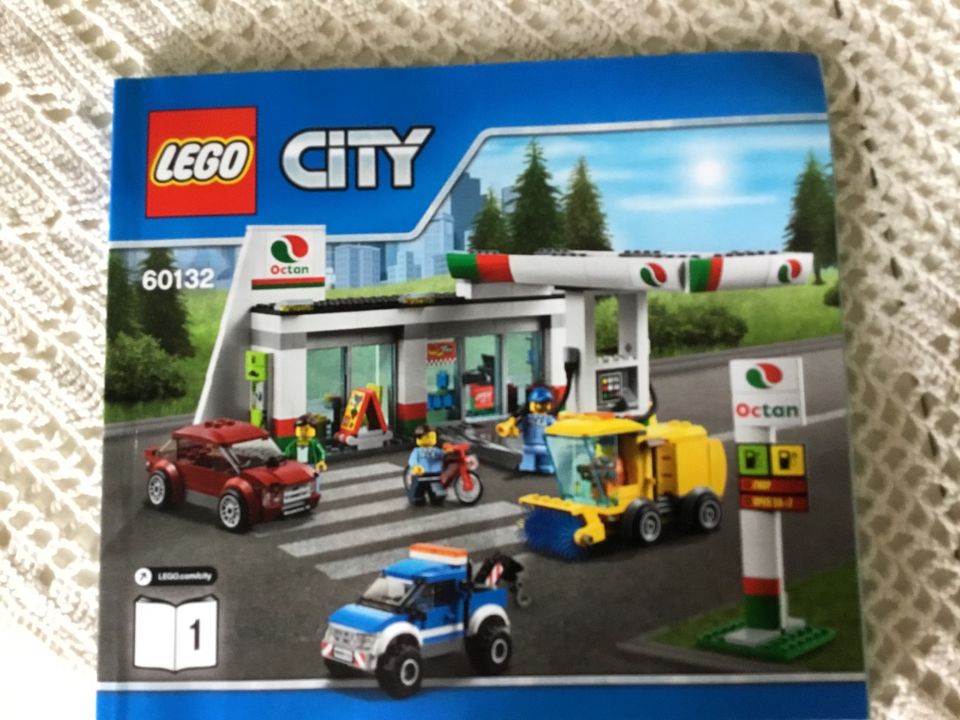 Lego City 60132 Tankstelle in Helbedündorf