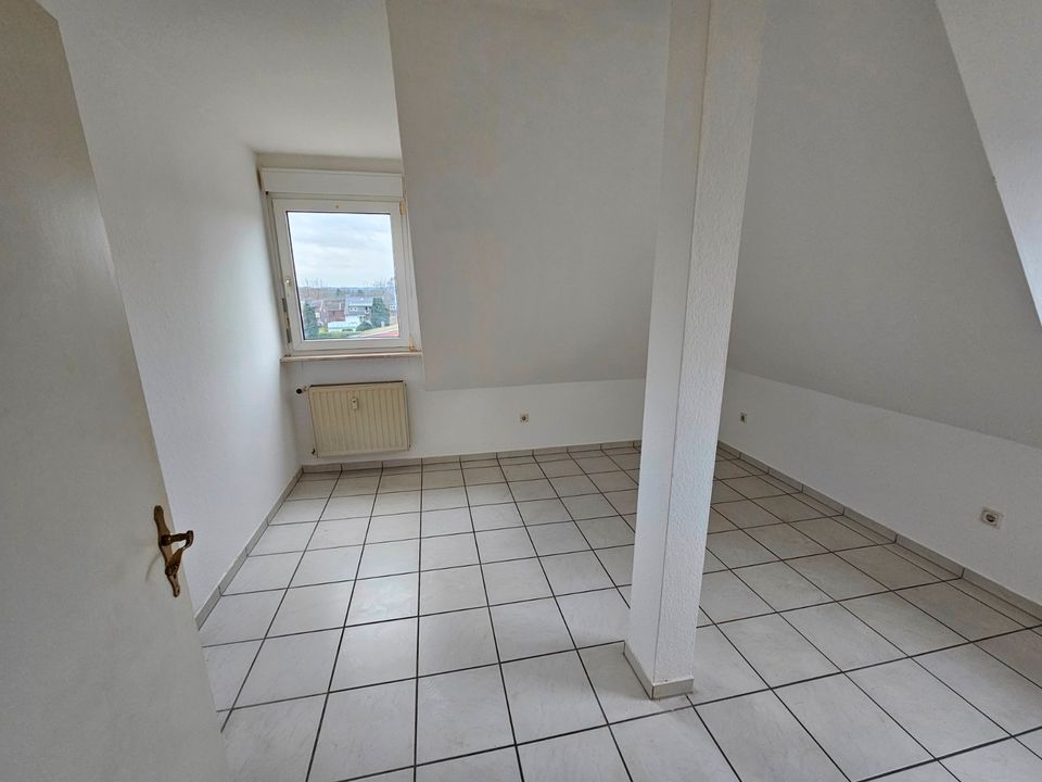 renovierte 3,5-Raum-Maisonette-Wohnung mit Gäste-WC auf ca. 70 m² zu vermieten in Oberhausen