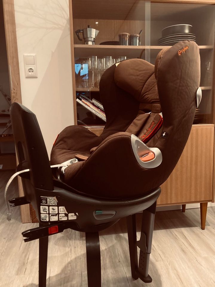 Cybex Sirona Kindersitz mit Base 0-18kg in Marktredwitz