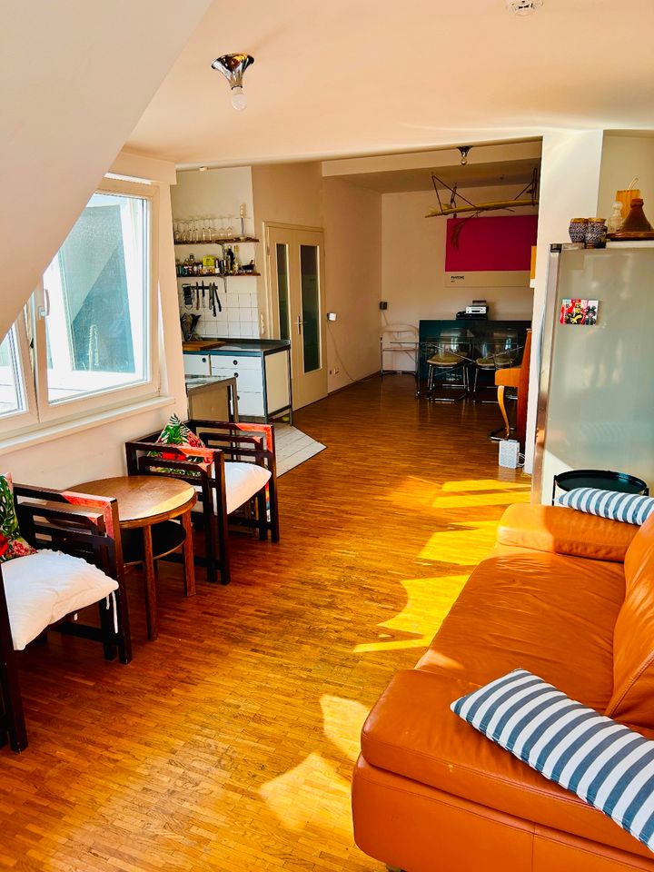 Dachgeschoss Wohnung Prenzlauer Berg, 80qm in Berlin