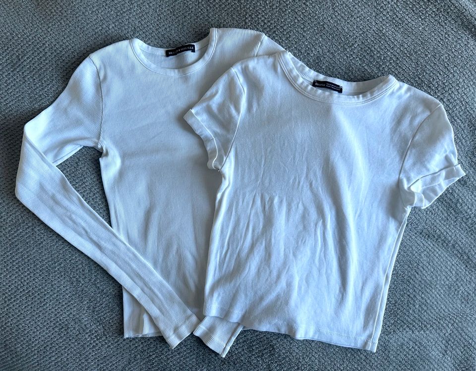 Shirt Oberteil weiß XS S Brandy Melville Bershka in Berlin