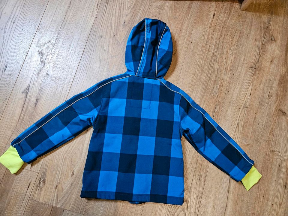 Softshelljacke,Regenjacke,Übergangsjacke Gr. 110 bzw. 116 ab 3€ in Wittingen