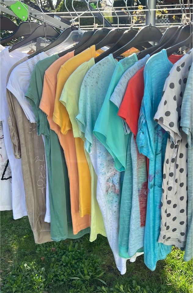 Diverse Kurzarm-Shirts in den Größen 36 und 38 (wenige 40) in Schorfheide