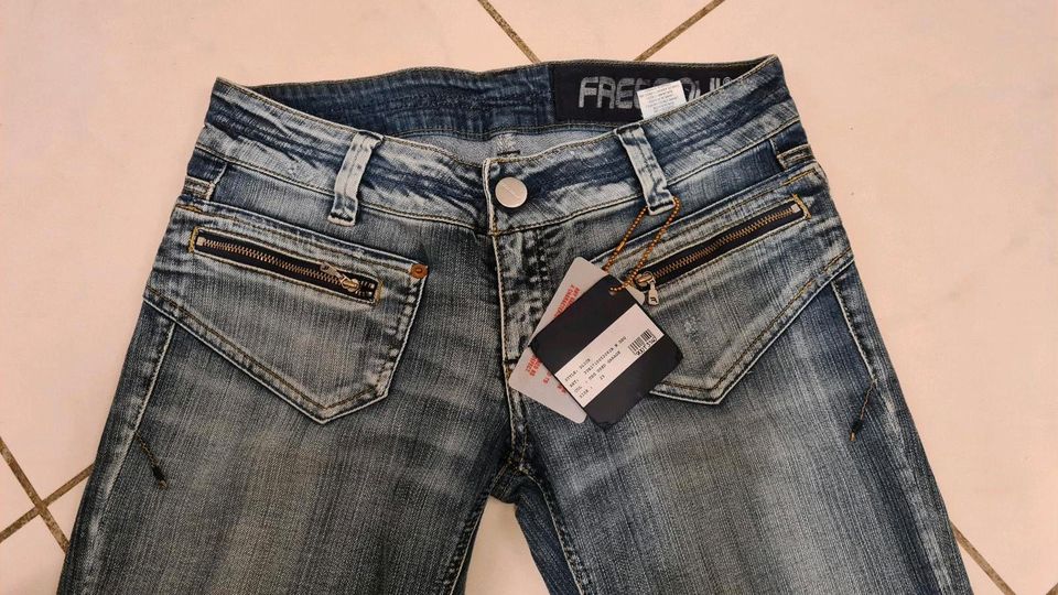 FREESOUL Jeans Mod. SLICK Gr. 29, USG, Hose in Tirschenreuth