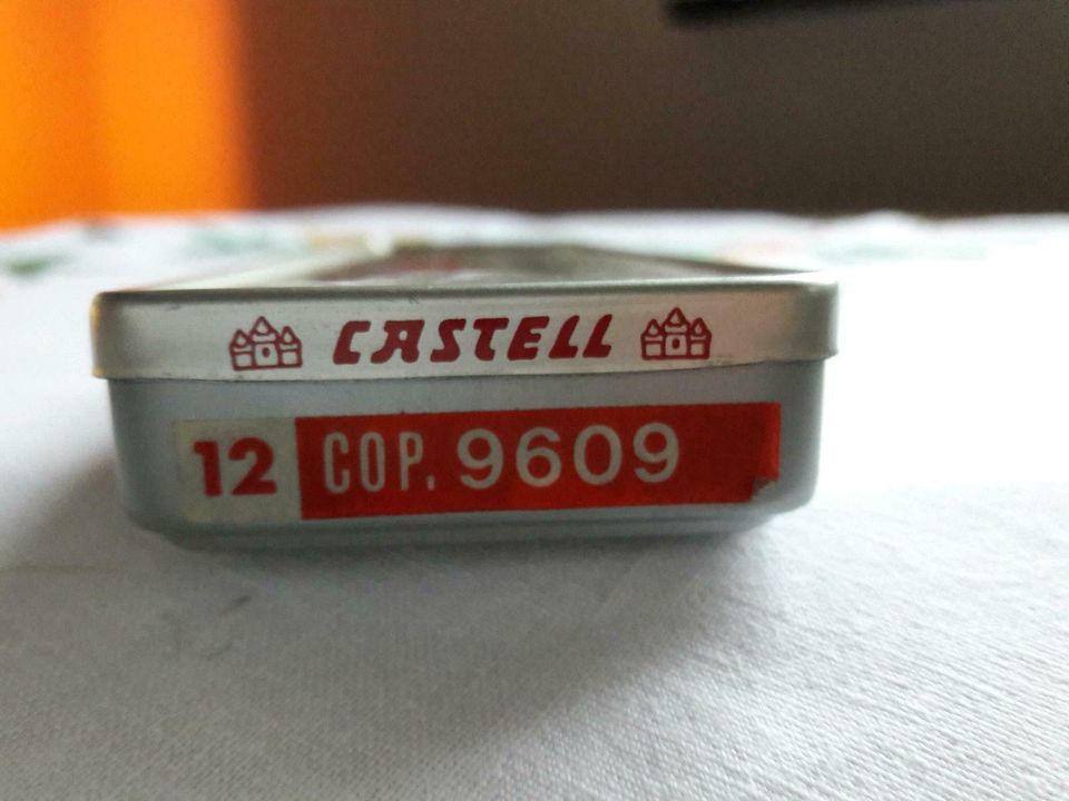 A.W.Faber Castell Blechdose und 11rote Stifte aus den 60er in Kiel