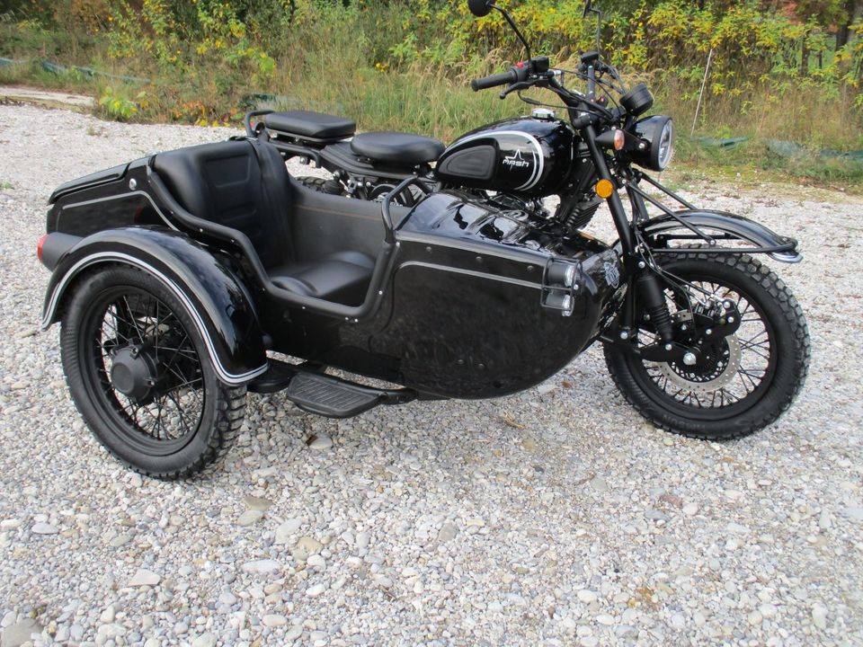 Mash Black Side - Motorradgespann / Motorrad mit Beiwagen in Dietramszell