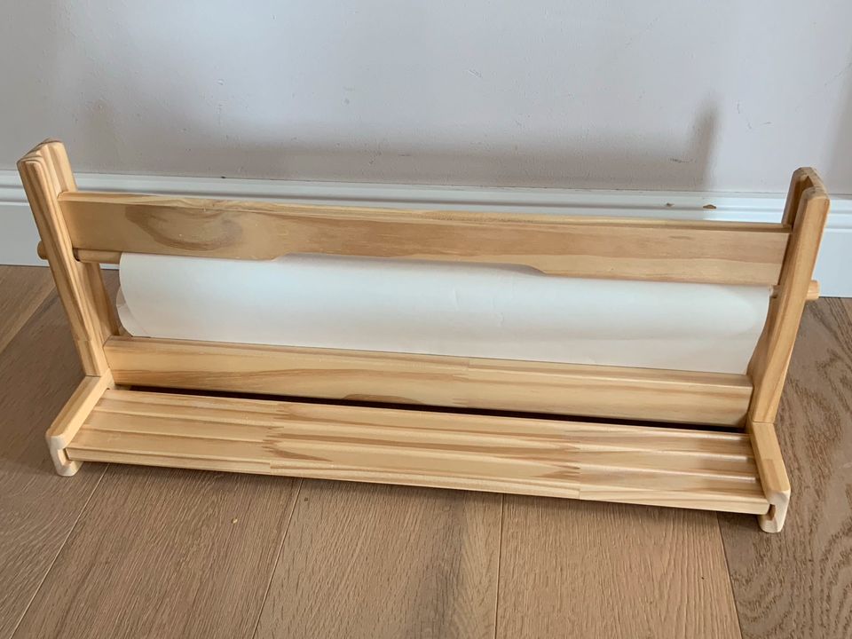 Mala Papierrollenhalter mit Ablage aus Holz von Ikea in Hemdingen