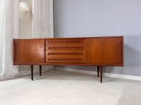 Johannes Andersen Teak Sideboard mit Schubladen und Schiebetüren Dänisches Mid Century Vintage Design 60er 70er Anrichte Wohnzimmerschrank TV Board Berlin - Mitte Vorschau