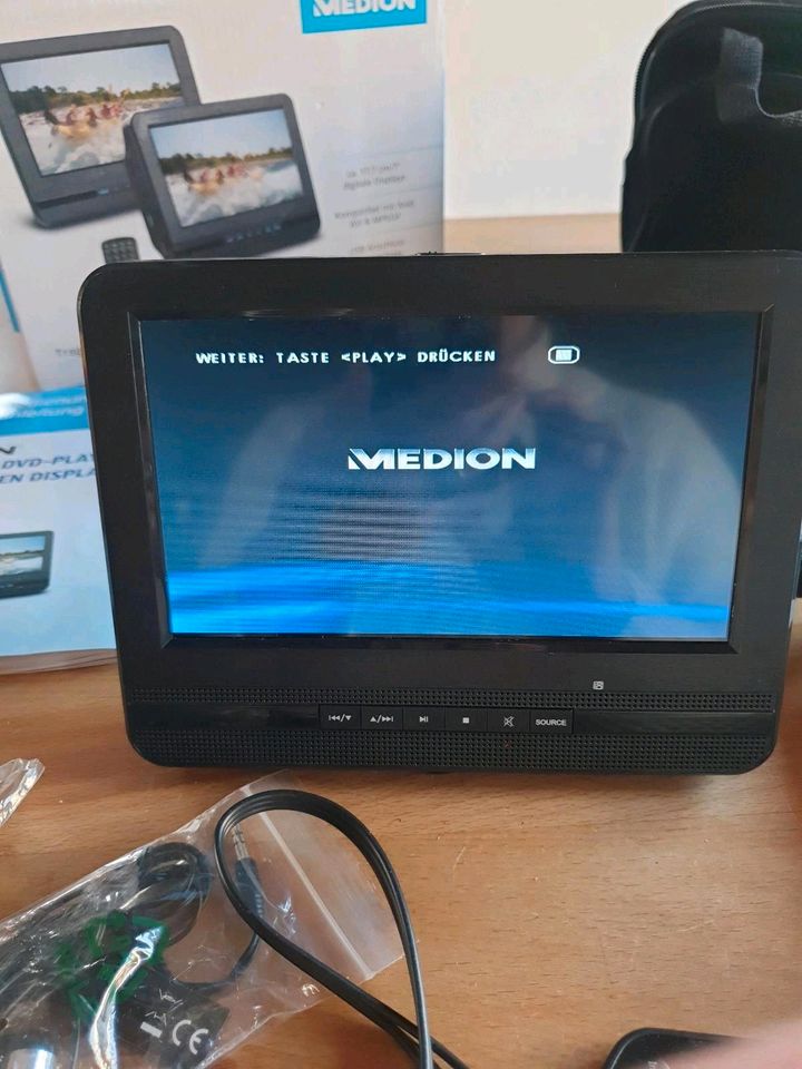 Tragbarer DVD Player von Medion in Freiburg im Breisgau