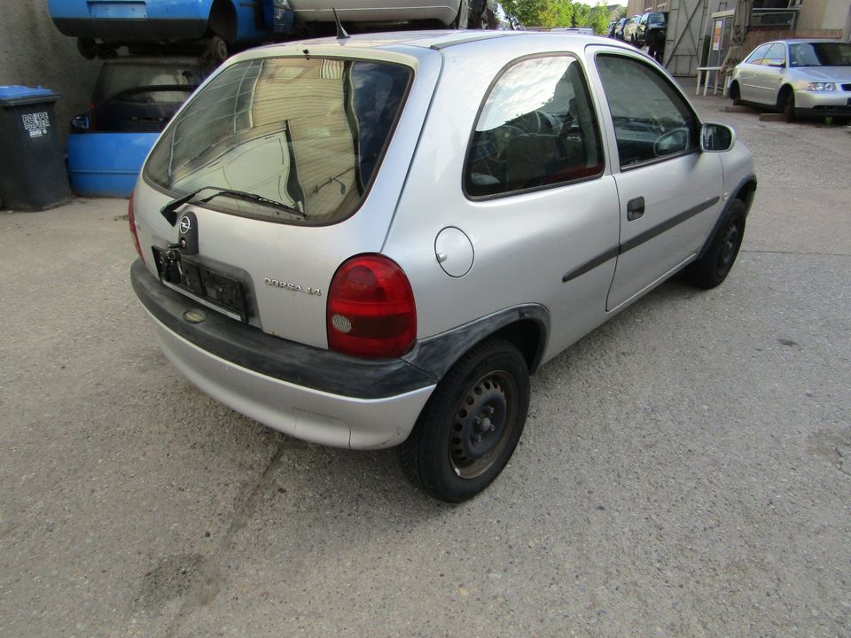 Ersatzteile Opel Corsa B S93 1,4l Automatik X14SZ Schlachtfest in Wurzen