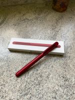 Apple Pencil Case rot Leder guter Zustand Hessen - Riedstadt Vorschau