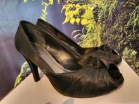 Pumps Peeptoe High Heels Gr 38 Hessen - Gießen Vorschau