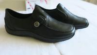 Rieker Slipper Sneaker Leder Schuhe schwarz 37 Neu Hessen - Allendorf Vorschau