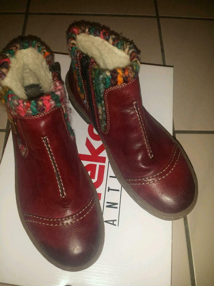 *Reserv* Rieker Boots rot bunt Strick,Lammfell, Gr.39, Neuw in Saarbrücken