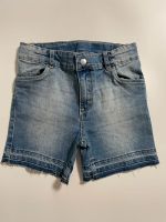 NEU Jeans Shorts Größe 122 cm München - Ramersdorf-Perlach Vorschau