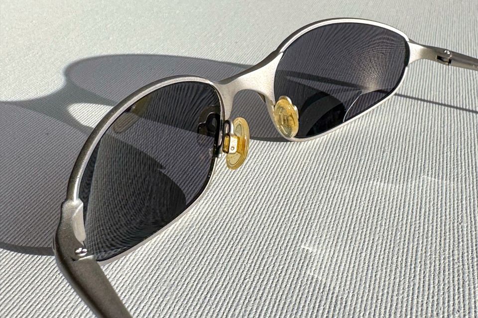OAKLEY A WIRE 2.0 Silver Frame Ice Iridium Gläser Sonnenbrille in Niederkassel