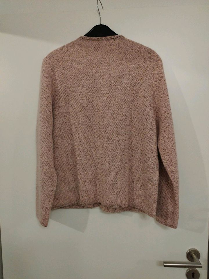 Neu Strickjacke Weste Jäckchen Atelier Gr. 20 rosé in Trebgast