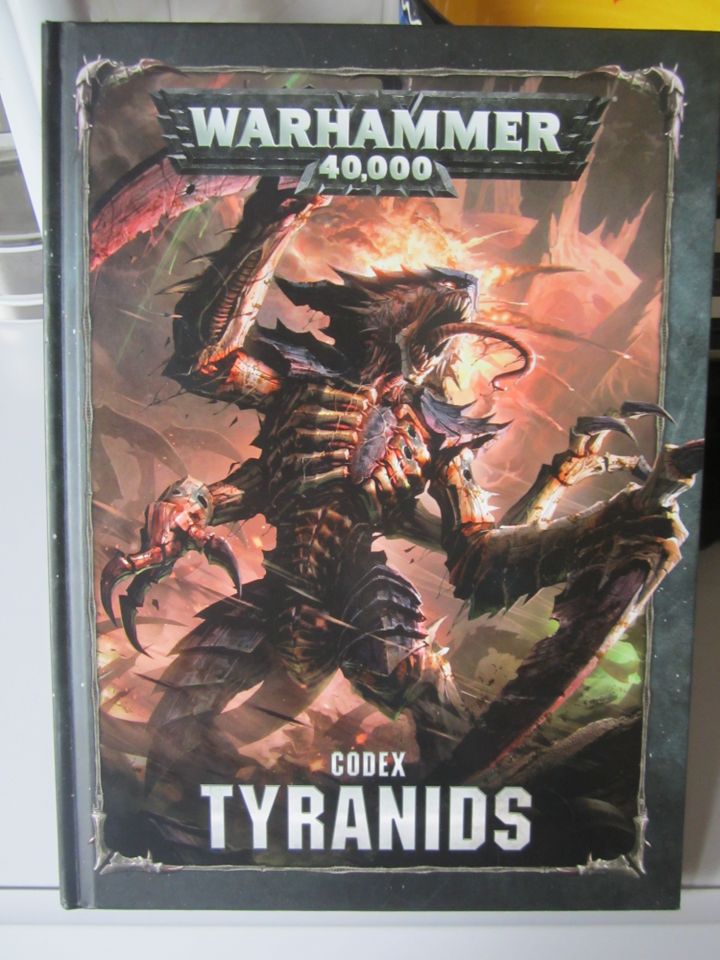 WARHAMMER 40 , Codex Tyranids Buch , Top Zustand ! in Siegen